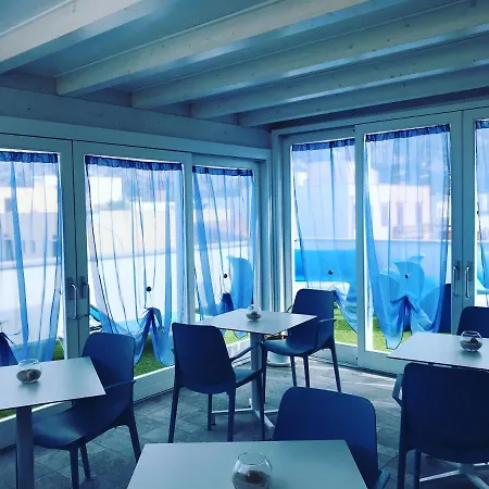 Acqua Azzurra Nocleg ze śniadaniem 4*